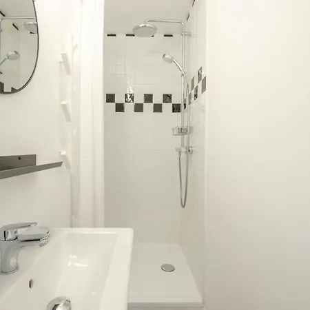 Nice 3 Bedrooms Duplex Between Kanal & Tour & Taxis Apartment Brussels