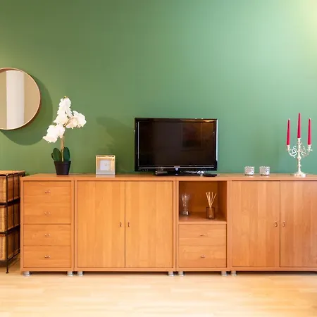 Cozy Centre Apartment *