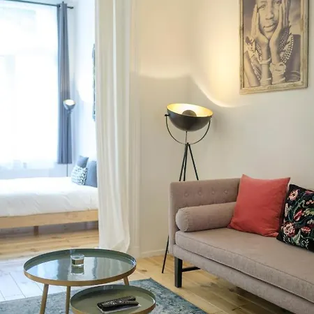 Nice 3 Bedrooms Duplex Between Kanal & Tour & Taxis * Bruxelles