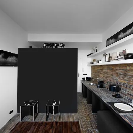 Mini Loft Ulb Delta Area With Terrace Апартаменты *