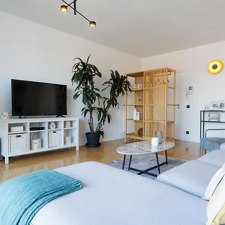 R213 Residences Botanique Daire