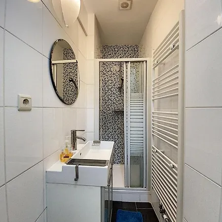 Brussels Center, Sainte-Catherine And Beguinage Sleeps 1-8P *