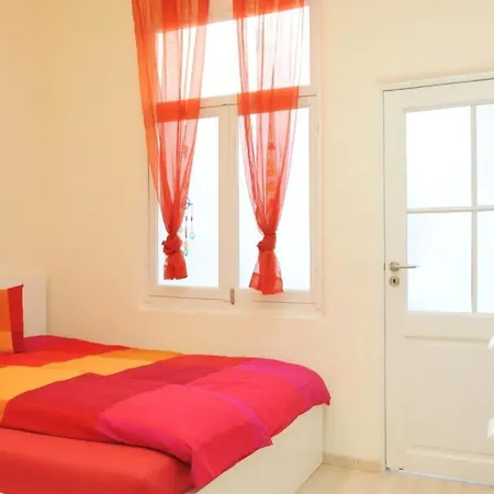 Brussels Center, Sainte-Catherine And Beguinage Sleeps 1-8P 公寓