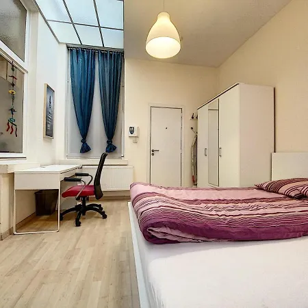 Brussels Center, Sainte-Catherine And Beguinage Sleeps 1-8P 布鲁塞尔