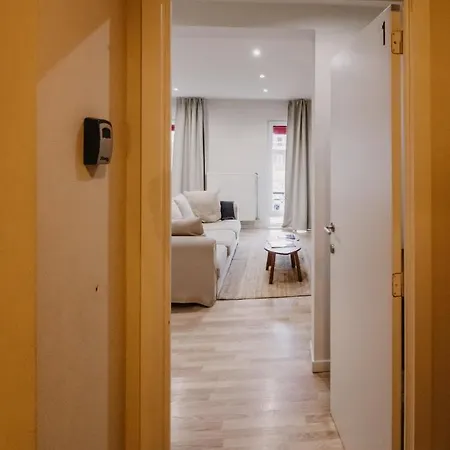 And Cozy In 3*