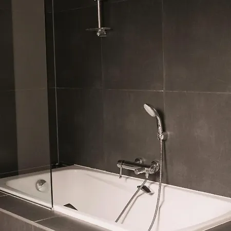 And Cozy In Brüksel