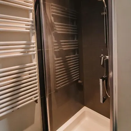 And Cozy In Bruselas