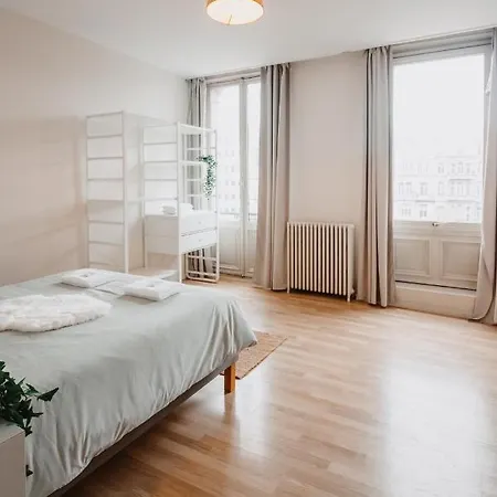 Central&cozy In Hotel apartamentowy *