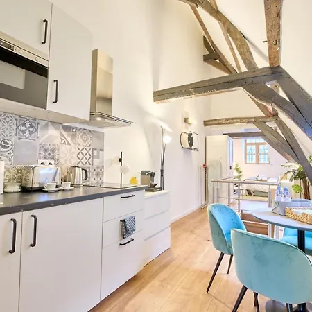 Apartment Maison Grand Place 6 *