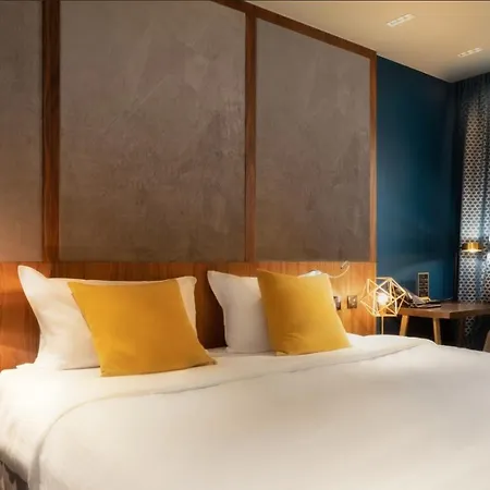 Hotel Harmon House - & 4*