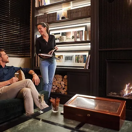 Harmon House - & 4*