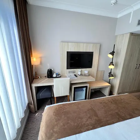 Western Royal Centre Hotel