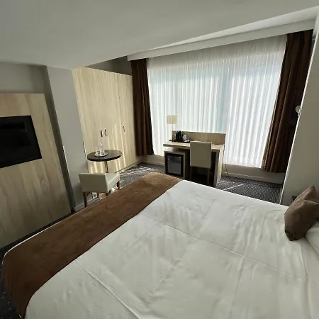 ホテル ベストウエスタン ロイヤル センター 3*