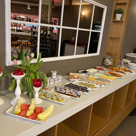 Nocleg ze śniadaniem Fly Lounge