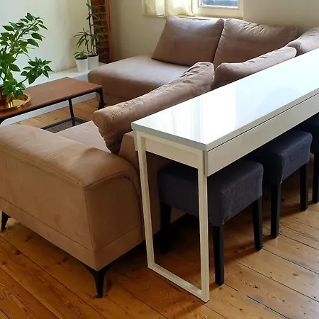 Areuhalf Apartment