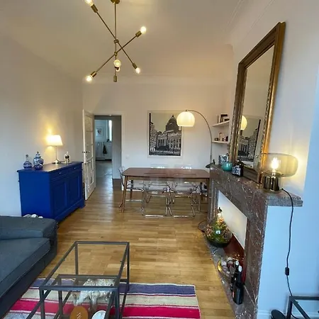 Apartment Uccle: Superbe Situe A La Perfection Brussels