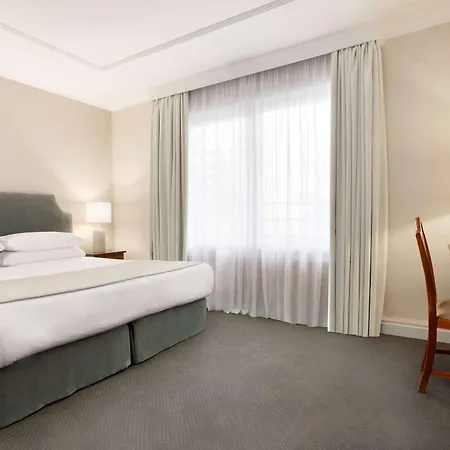 Avenue Louise Trademark Collection By Wyndham 4* Bruxelas