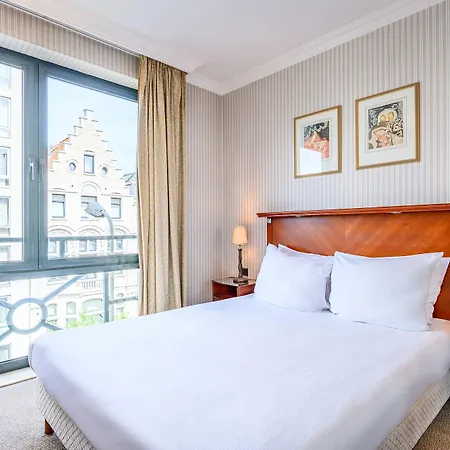 B-aparthotel Ambiorix Aparthotel 4*