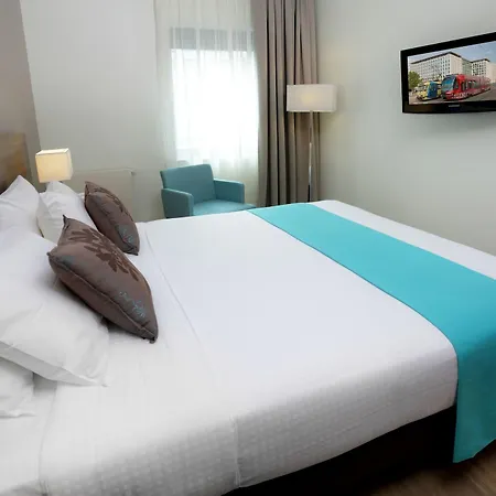Апарт-отель Citadines Toison D'or