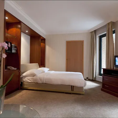 B-aparthotel Ambiorix 4*