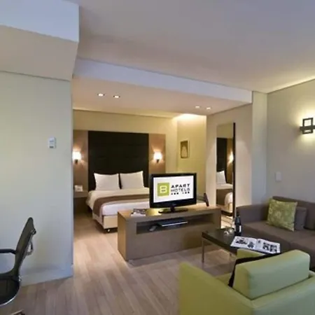 B-aparthotel Grand Place 4*