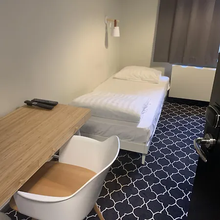 Hotel Safestay Grand Place 3*