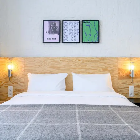 Отель La Grande Cloche 3*