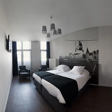 Le Quinze Grand Place Hotel