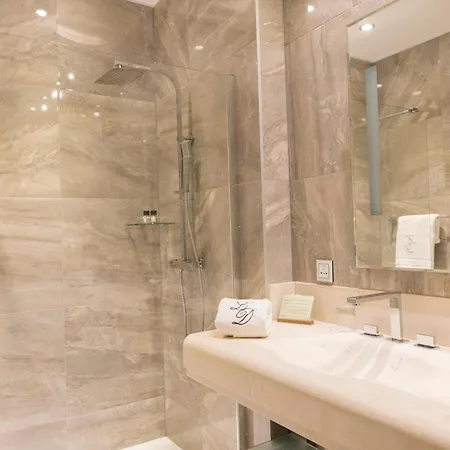 Le Dixseptieme Bruxelas