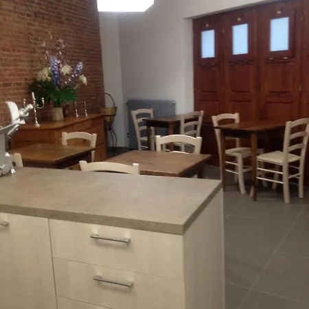 Les Clarisses Bed & Breakfast *