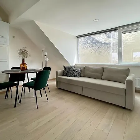 Apartamento Charming Duplex On The Canal Bruselas