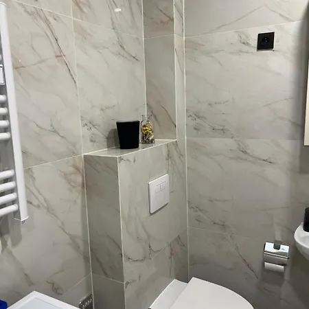 Charming Duplex On The Canal *