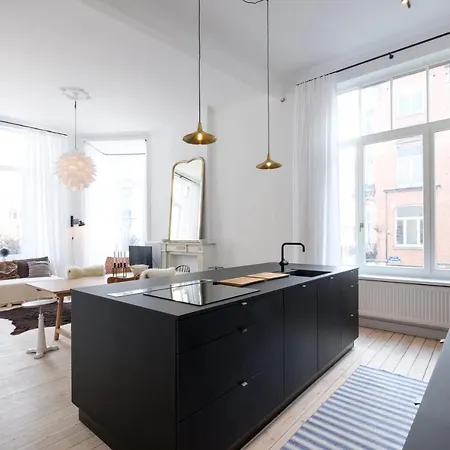 Cosy And Modern 2 Bedrooms Flat Near Chatelain And Brugmann *