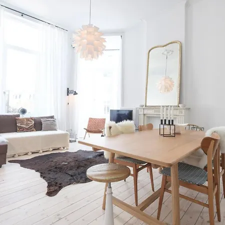 Apartamento Cosy And Modern 2 Bedrooms Flat Near Chatelain And Brugmann Bruselas