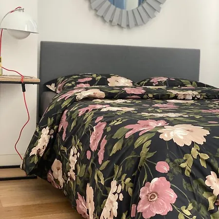 Moderne Centre De Apartment