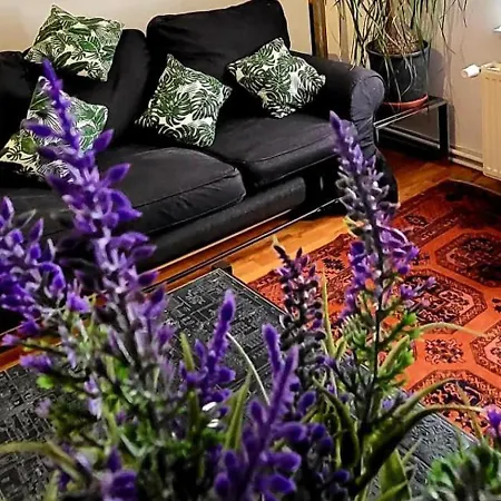 Bright Handy Studio Near Nato Apartman
