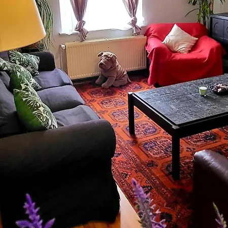 Apartment Bright Handy Studio Near Nato *