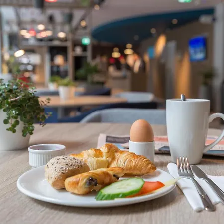 Express Brussels-grand-place By Ihg Otel Brüksel