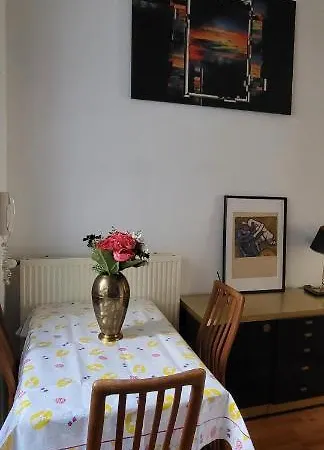 Διαμέρισμα Bright Close To Zaventem Airport *