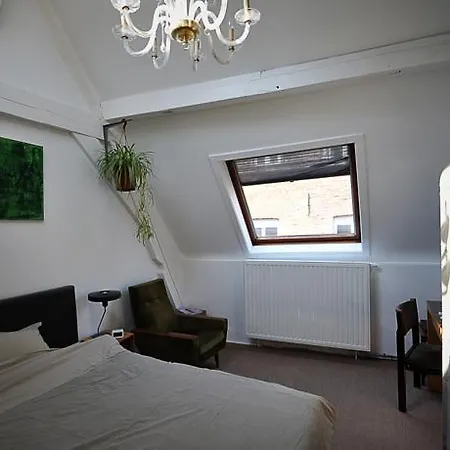Lit De Senne 3* Brussels
