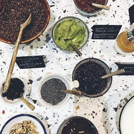 מלון Latroupe Grand Place *