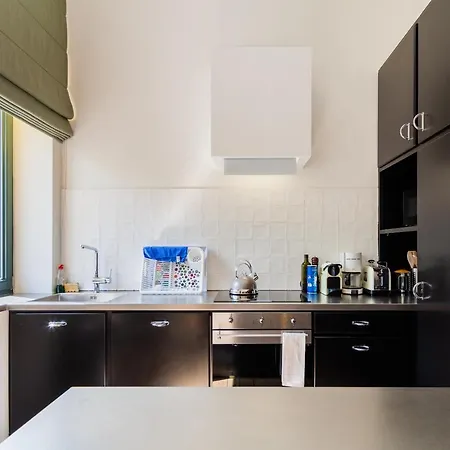 In Trendy St Gilles Apartman *