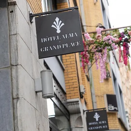 Hotel Alma Grand Place 3*