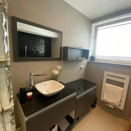 Ubytování v soukromí Chambre, Salle Sport, Grand Patio, Salle De Bain - Luxueux Appartement Idealement Localise Dans Le Centre De Bruxelles