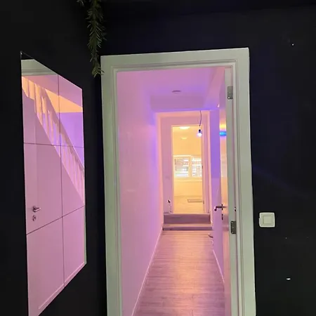 Privee- Etage Prive *