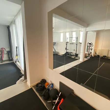 Ubytování v soukromí Chambre, Salle Sport, Grand Patio, Salle De Bain - Luxueux Appartement Idealement Localise Dans Le Centre De Bruxelles *