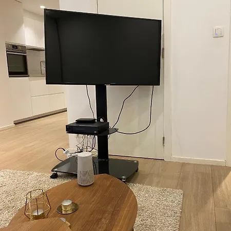 Amazing Flat In Front Of Bois De La Cambre * Bryssel