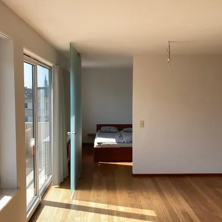 Jolie Studio Avec Vue Sur L'atomium Apartment