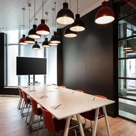 Radisson Red Brussels Hotel 4*