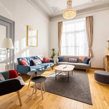 Manoir Bel Horizon Avec Grand Jardin Et Parking Privé Bruselas